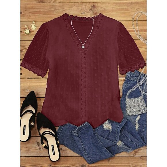 🍒 2/$20 🍒 Loose V-Neck Tunic Top in Dark Red ,Lace Edges, Daisy Button sz M - Picture 2 of 5